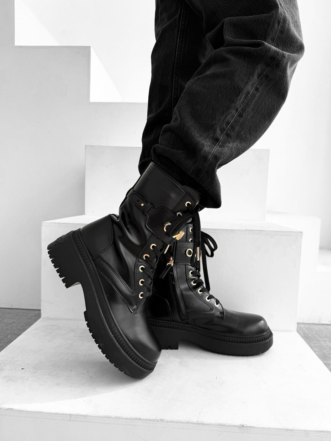 DICE BLACK WORK BOOTS