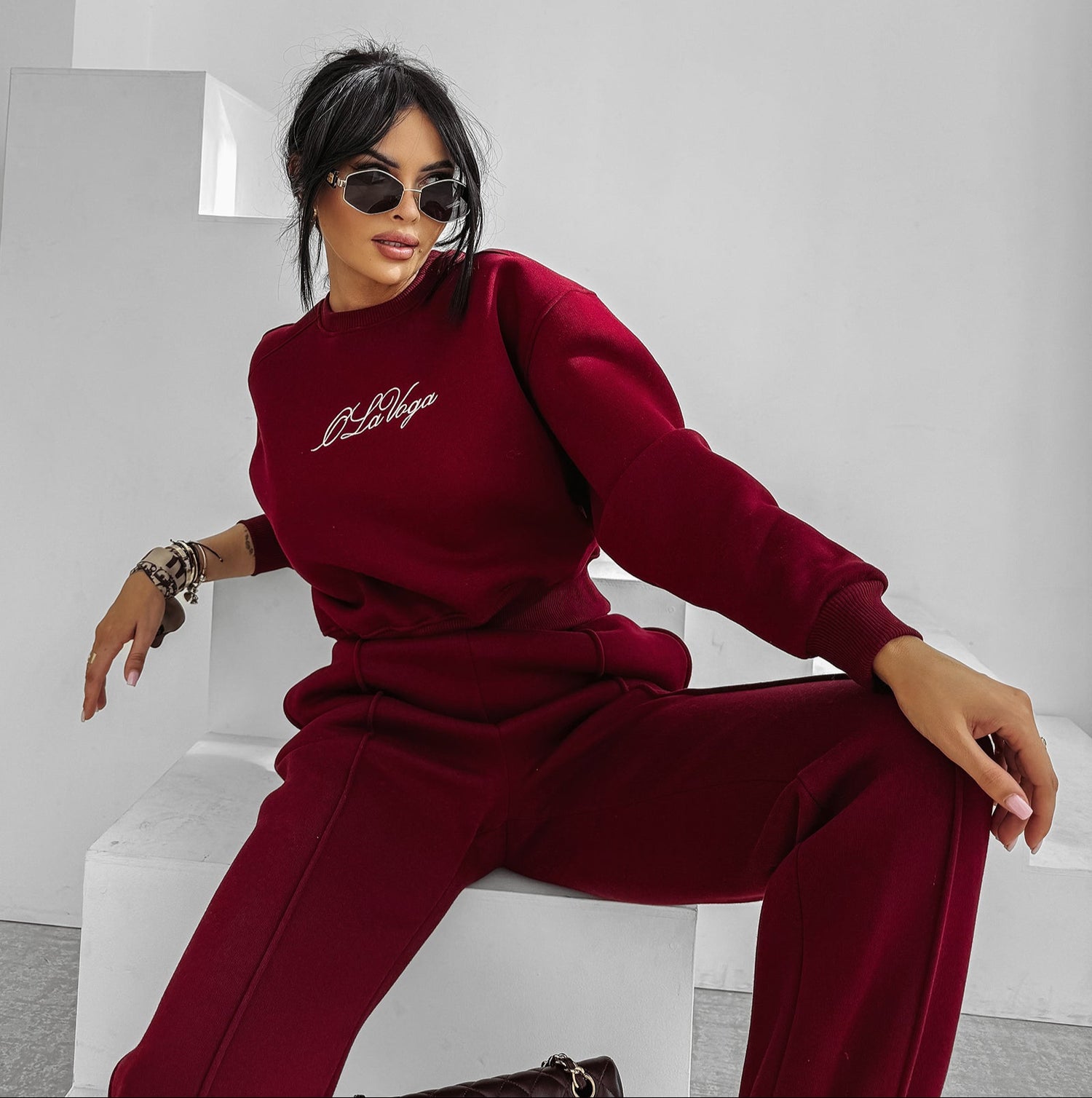 SCRITTO burgundy tracksuit set