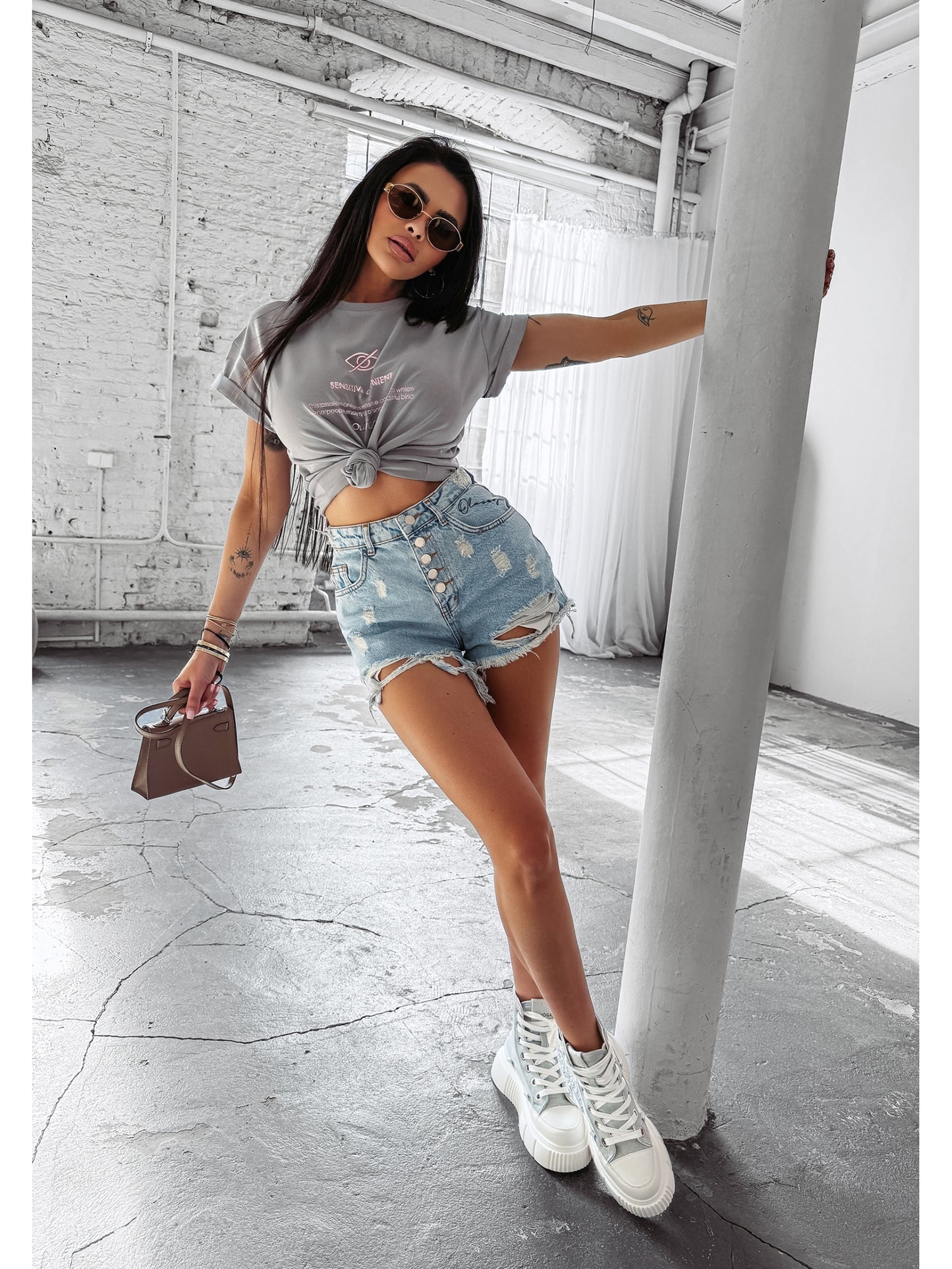 GLASS CLASSIC T-SHIRT GRAY